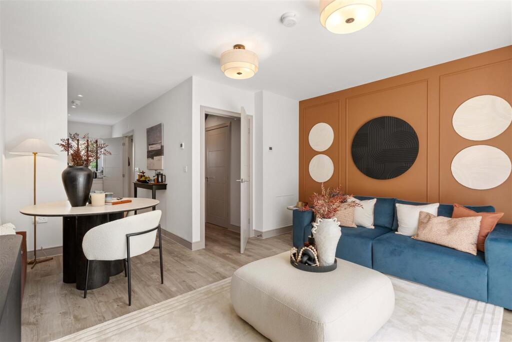 House in Enfield - View 4