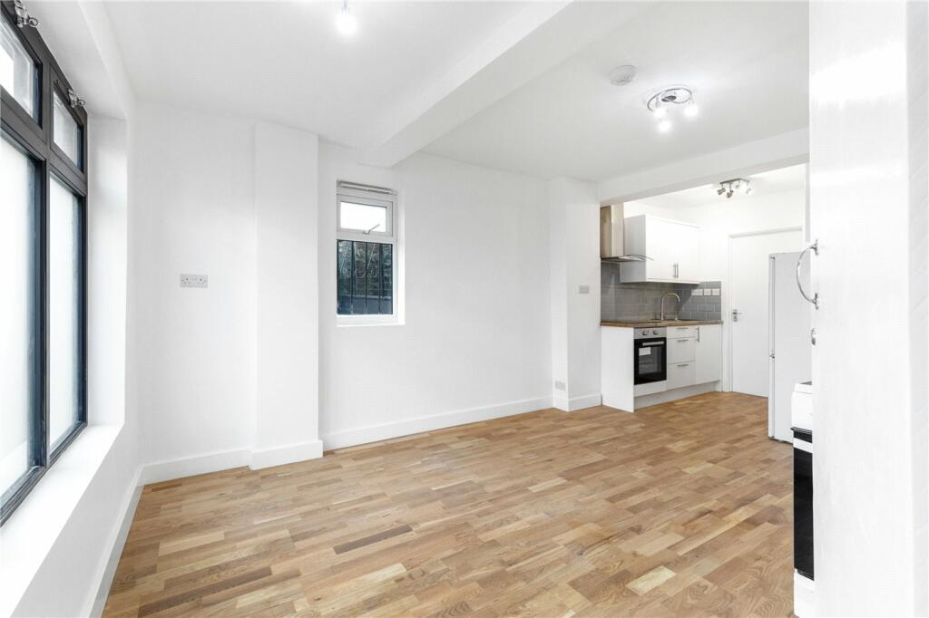 Main image of property: Green Lanes, London, N16