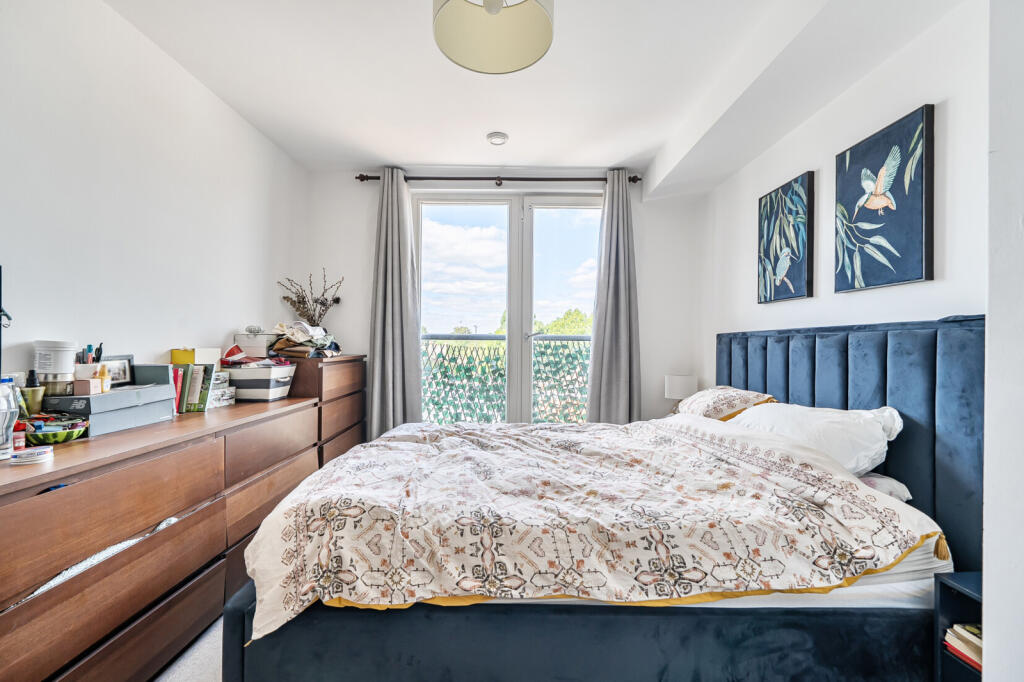 Apartment in Richmond, North Sheen - View 4