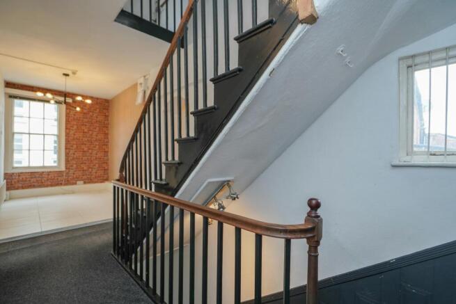 Tavistock St & Claren St - Upstairs office space-16.jpg