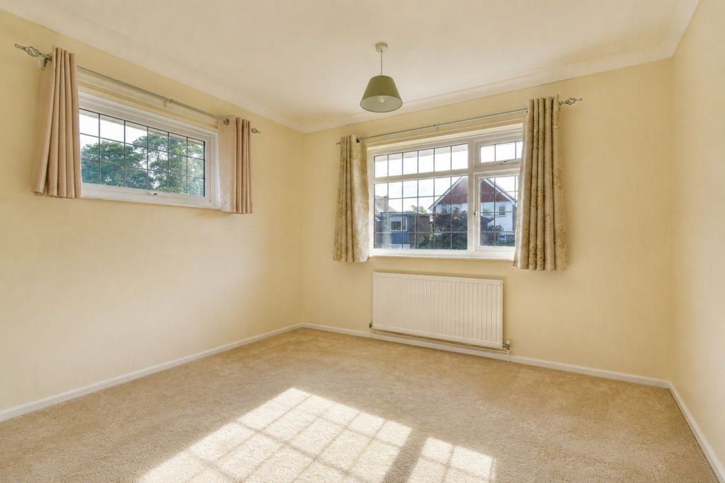 House in Tonbridge - More