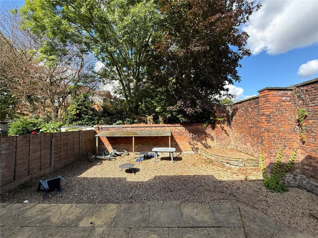 Moorfield Avenue, Withington, M20 photo 2