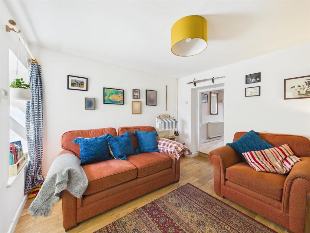 House in Bristol, Hanham - View 2