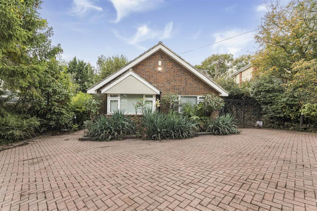 Main image of property: Barnet Gate Lane, Arkley