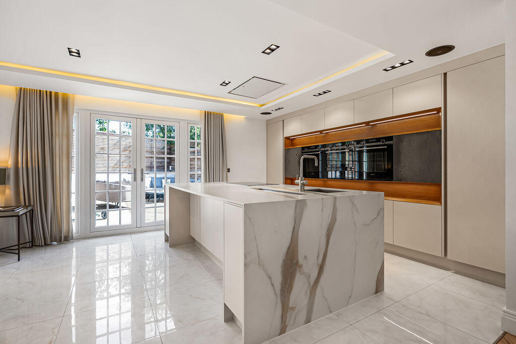 House in Hatfield, North Mymms - View 5