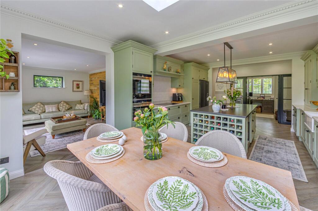 House in Watford - View 3