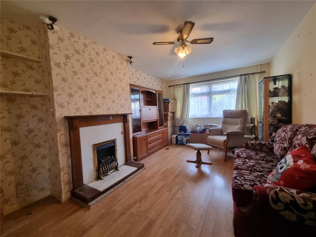 Gurton Road, Coggeshall, Colchester, Essex, CO6 photo 4