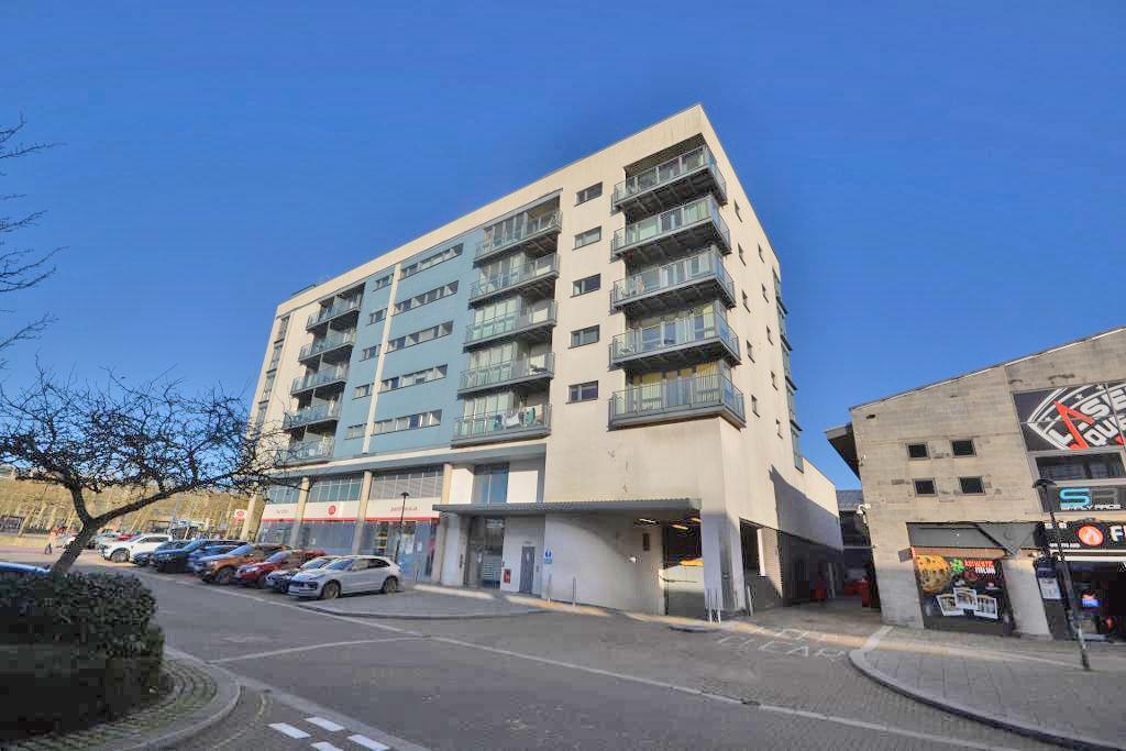 Main image of property: 475, Lower 12th Street, Milton Keynes, Buckinghamshire, MK9 3PW