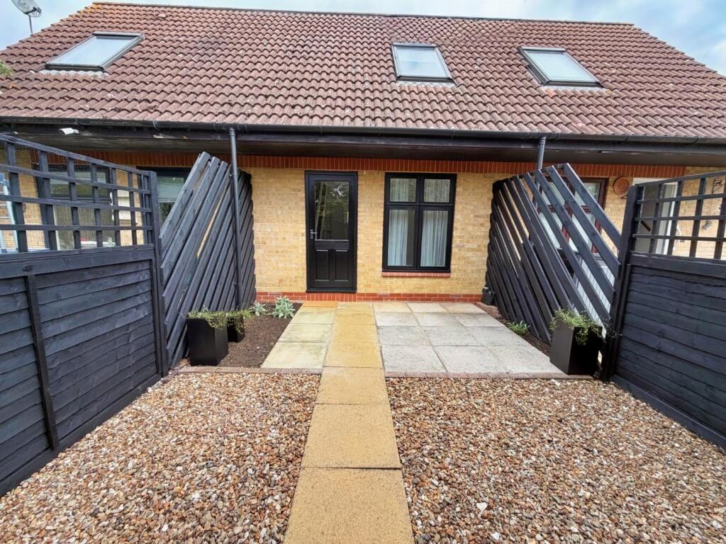 Main image of property: Upton Grove, Shenley Lodge, Milton Keynes