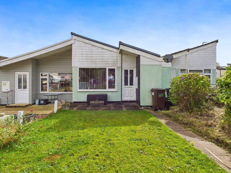 Main image of property: Mount Hawke, Truro - Terraced bungalow 