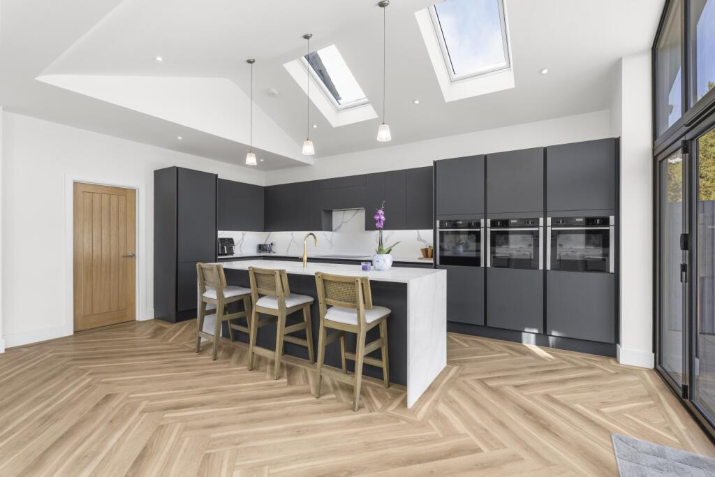 House in Harlow, Old Harlow - View 4