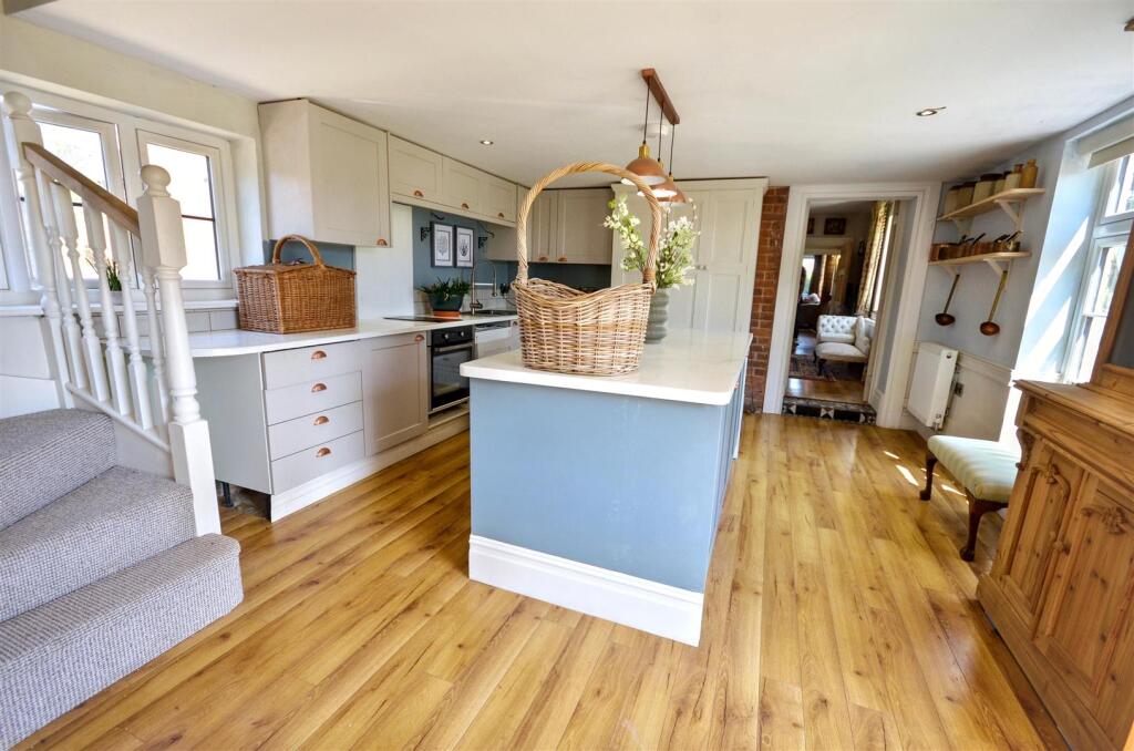 Yarnfield Lane, Stone - View 5