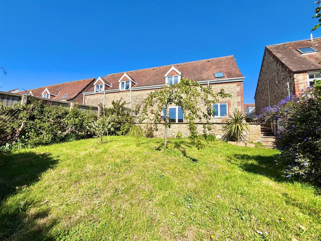 Main image of property: Newport Road, Yarmouth