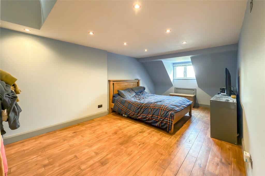 Additional image 7 of Tippendell Lane, Park Street, St. Albans, Hertfordshire, AL2