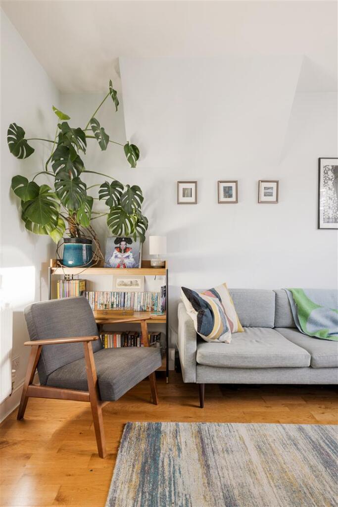 Apartment in London, Leyton - More
