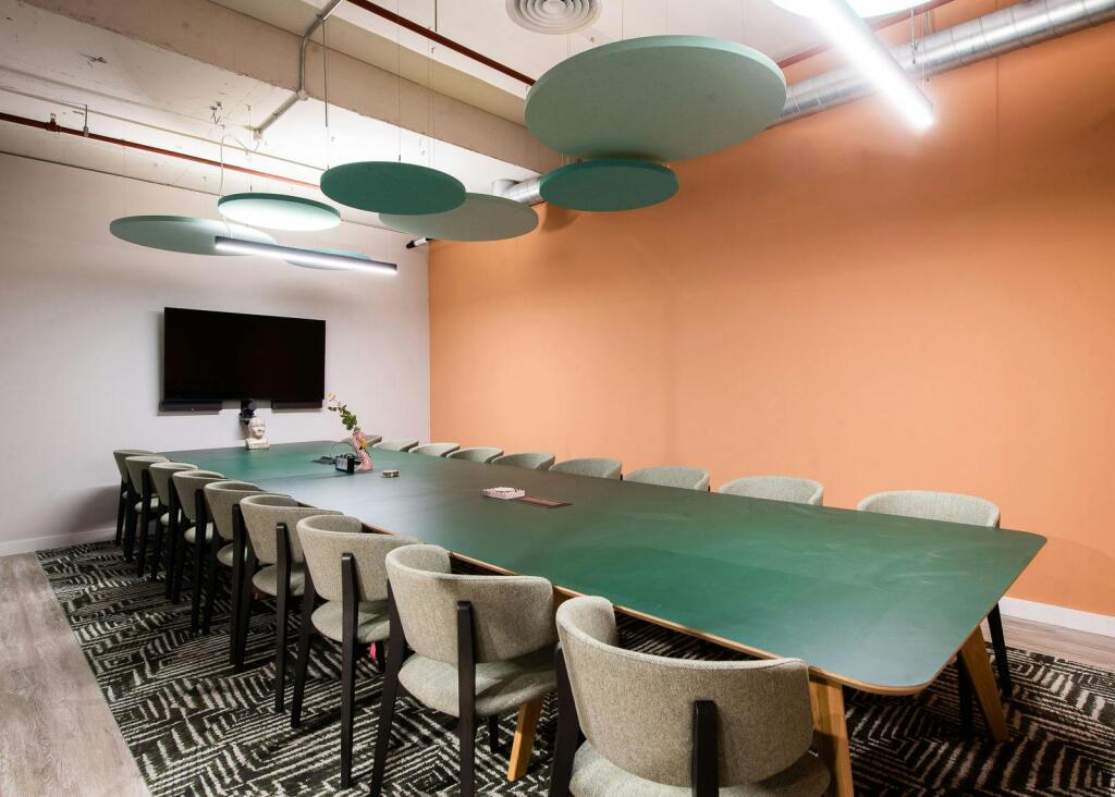 3 Runway East Brighton - Board Room.jpg