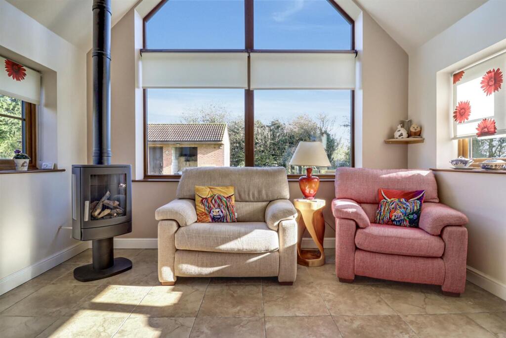 Larkrise, Meadow Lane, Benniworth photo 3
