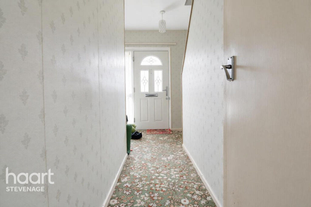 House in Stevenage, Bedwell - View 5