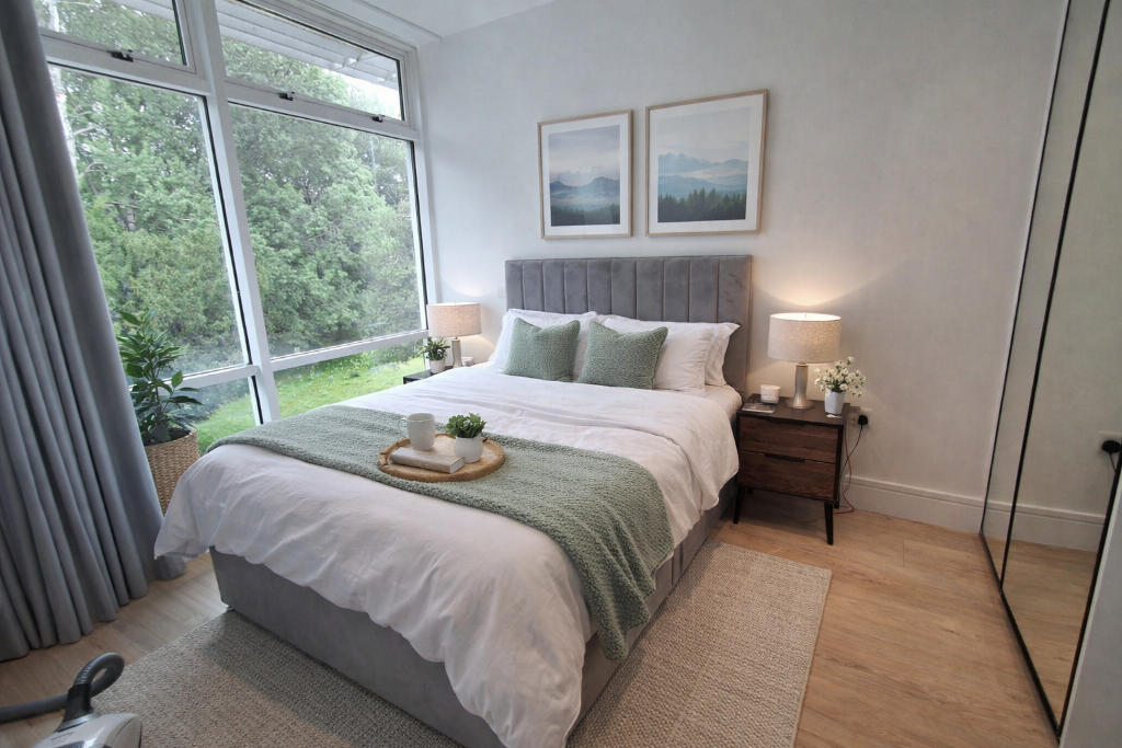 Apartment in Tonbridge and Malling, Kent - View 3