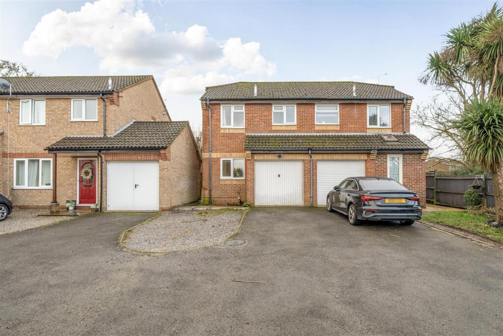 Main image of property: Woodstock Close, Hedge End