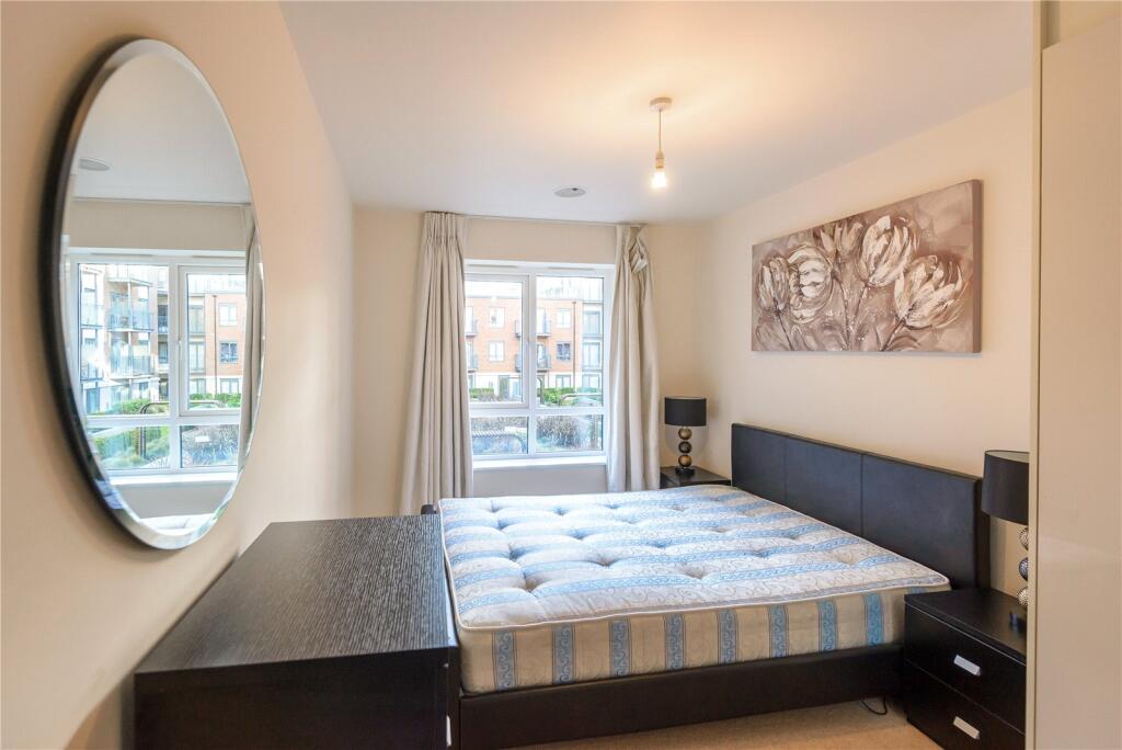 Apartment in London - View 5