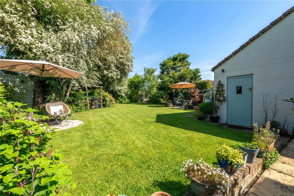 Saxon Way, Bourne, PE10 photo 2