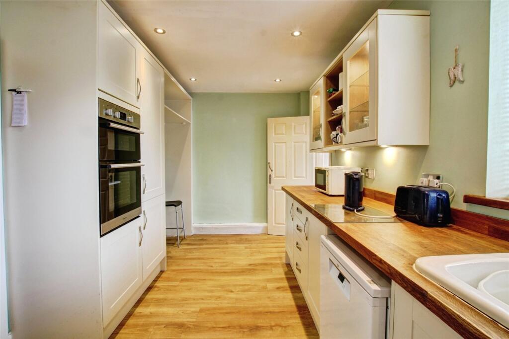 Davis Crescent, Langley Park, Durham, DH7 photo 5