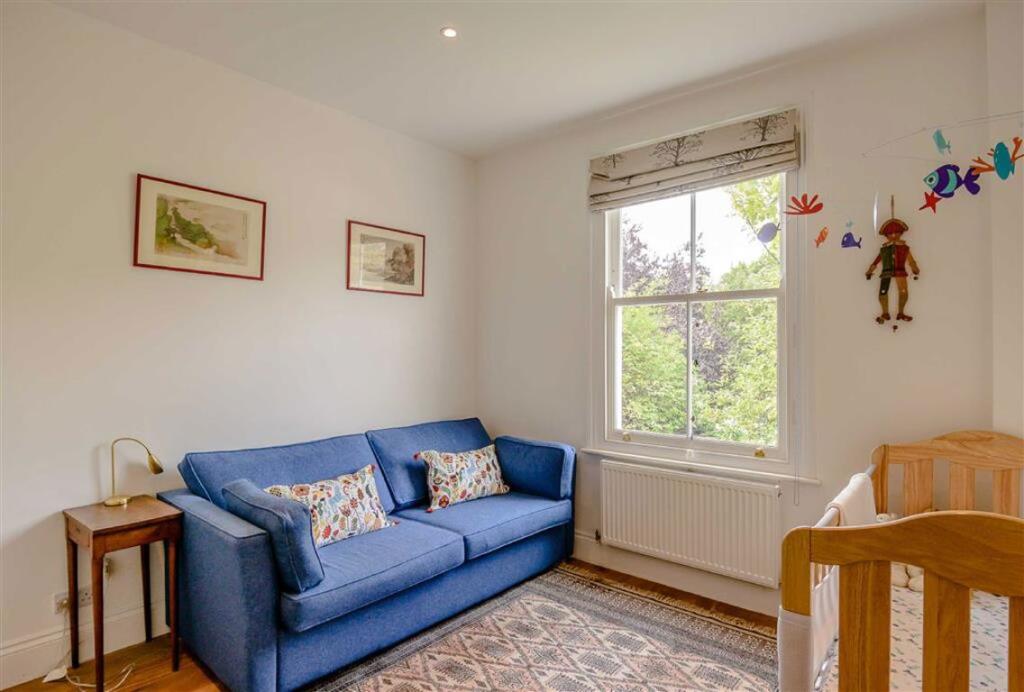 House in London, Abbeville Village, Clapham - More
