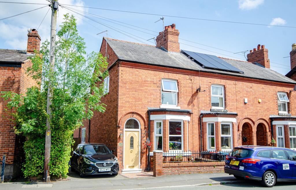 3-bed terraced on London Road, Davenham, CW9, £300,000