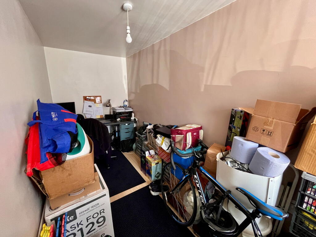 Ferndale Road, Thurmaston, Leicester, LE4 8JE - More