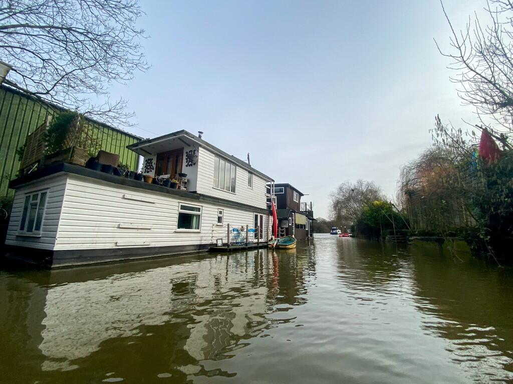 Main image of property: Swan Island, Strawberry Vale, London, TW1