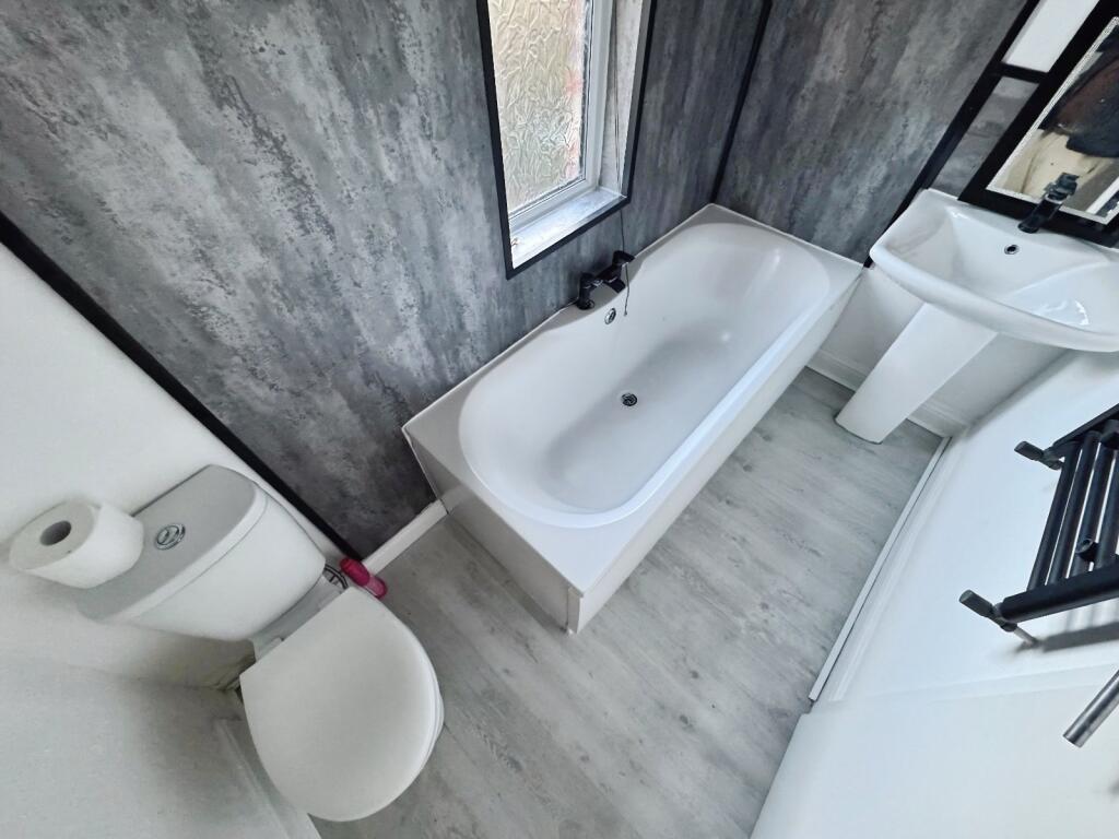 Additional image 8 of Marsh Street, Cleckheaton, BD19