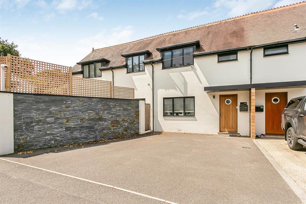 Main image of property: Western Road, Branksome Park