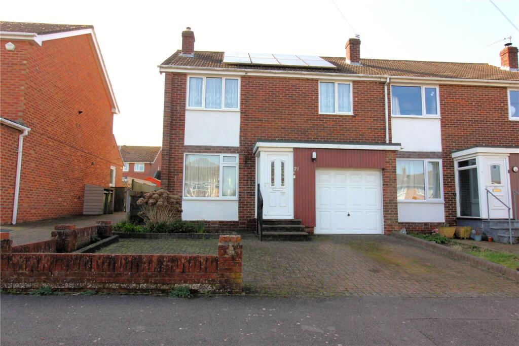 Main image of property: Holbrook Road, Fareham, Hampshire, PO16