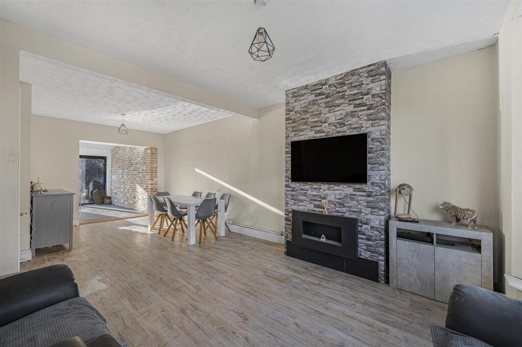 House in Newhaven - View 3