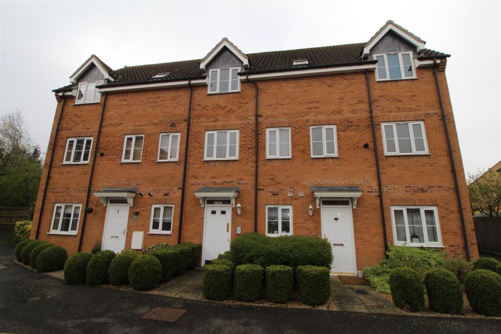 Main image of property: Peppercorn Way, Dunstable
