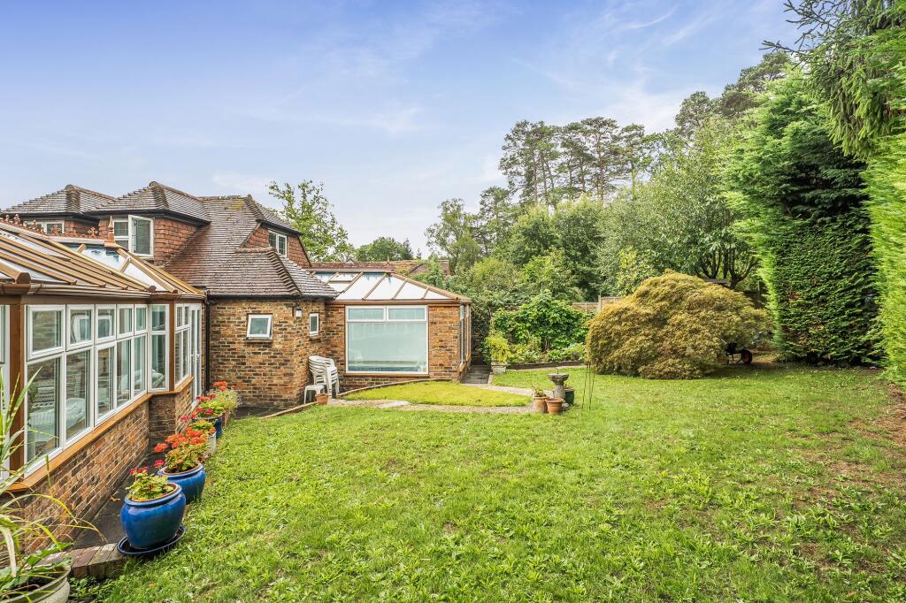 House in Redhill - View 4