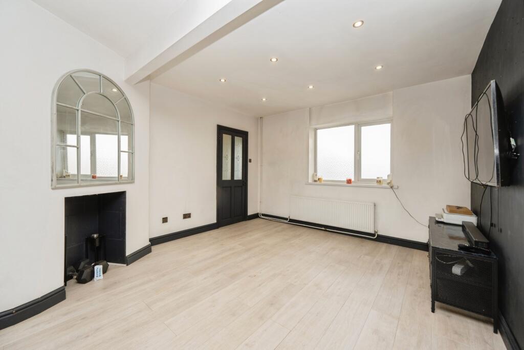 Additional image 3 of Kingsway, Kingsbury, Tamworth, Warwickshire, B78