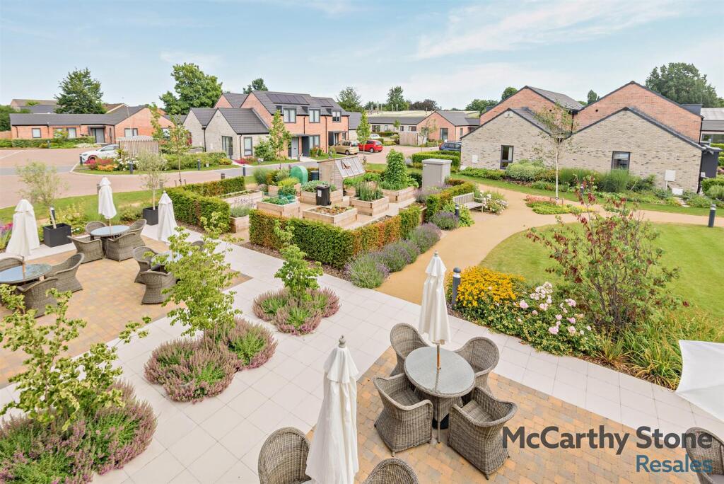 Apartment in Wimborne Minster, Dorset - View 5