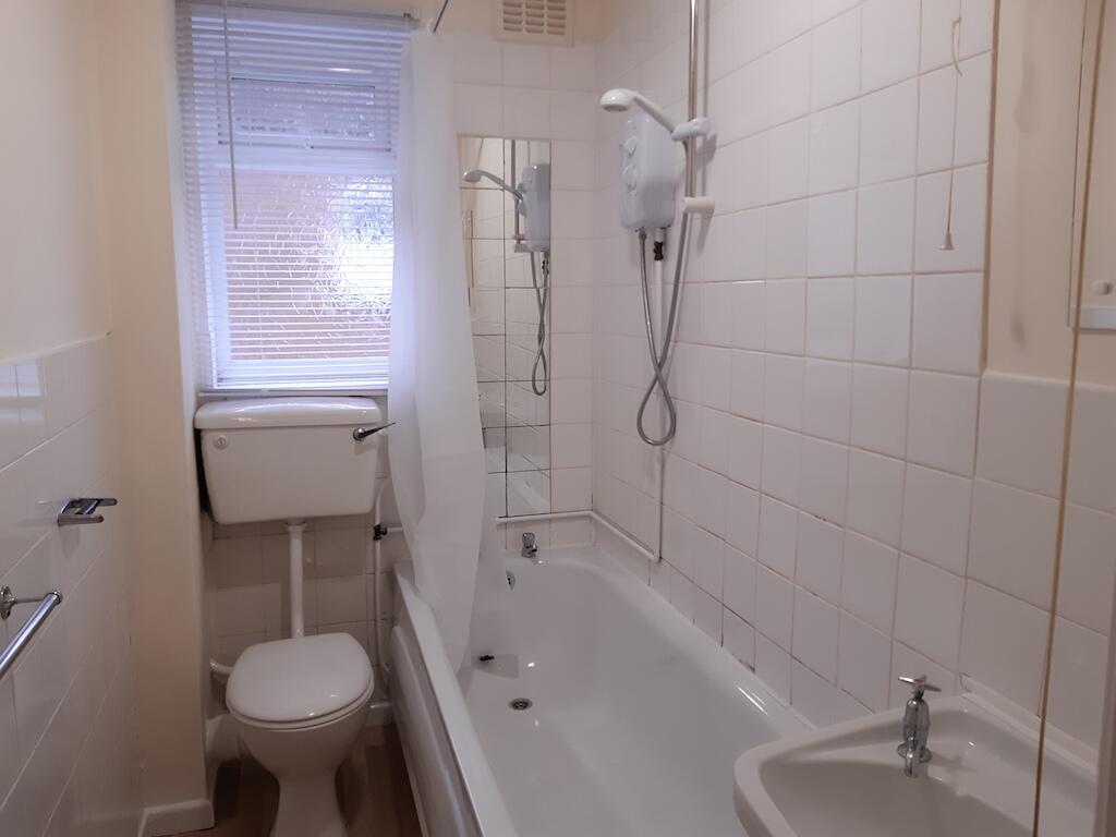 Apartment in Birmingham, Acocks Green - View 5