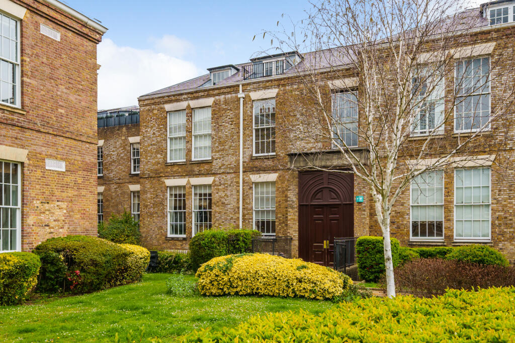 Main image of property: Royal Drive, Southgate, London, N11