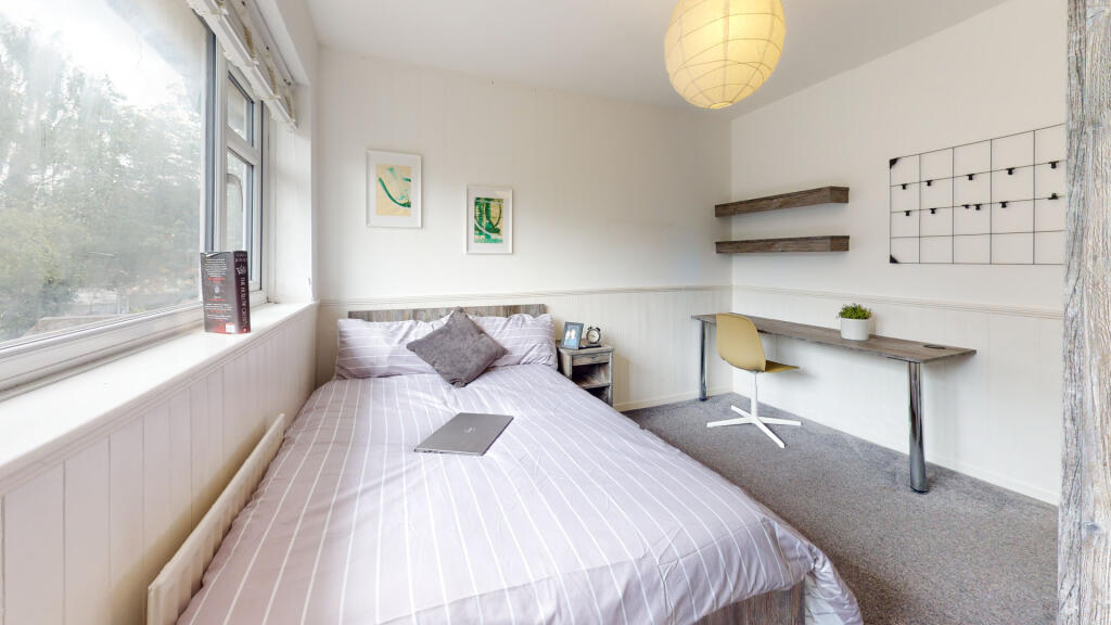 House in Charnwood, Thorpe Acre - More