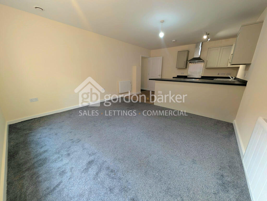 Apartment in Bournemouth, Branksome, Poole - View 3