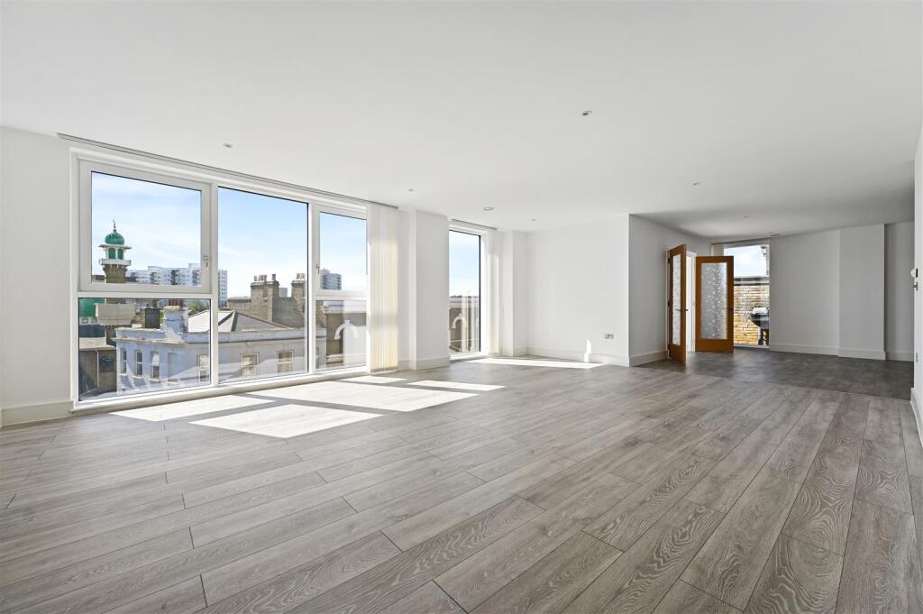 Apartment in London - View 4