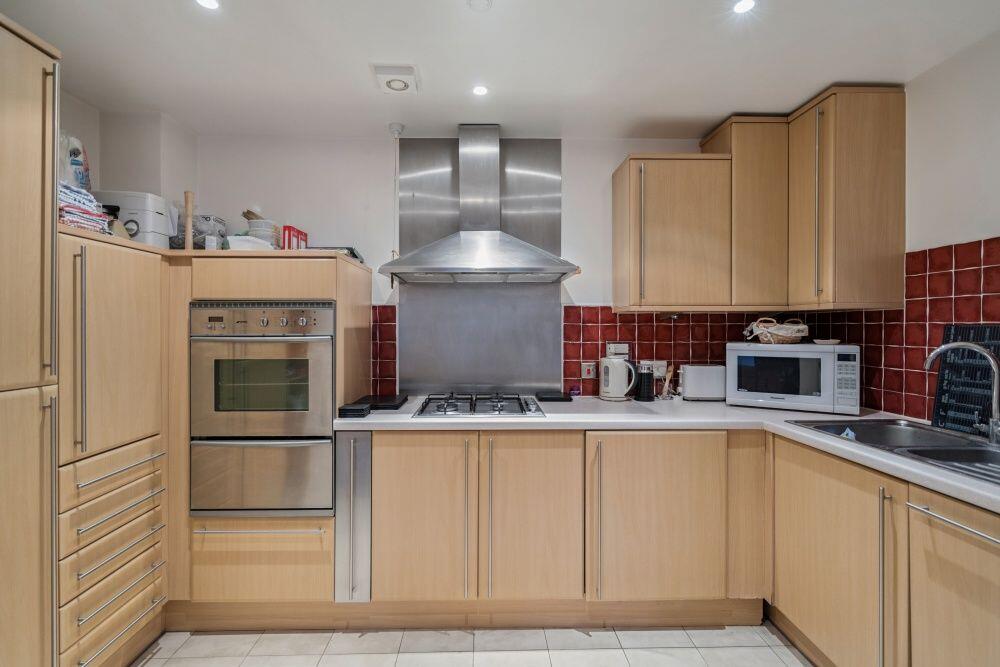 Eastcote Road, Pinner, HA5 photo 4