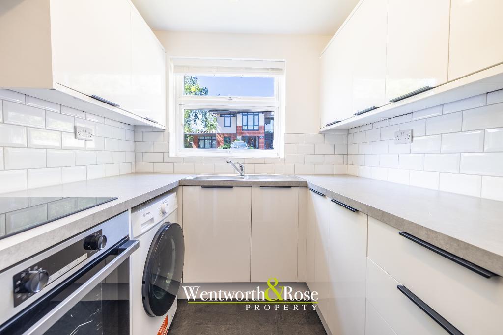 Frensham Way, Harborne, Birmingham, B17 9LZ - More
