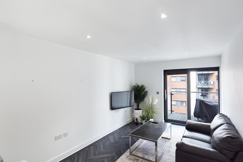 Apartment in Southampton - More
