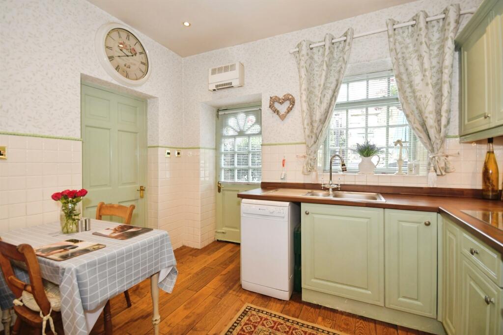House in Derby - View 5