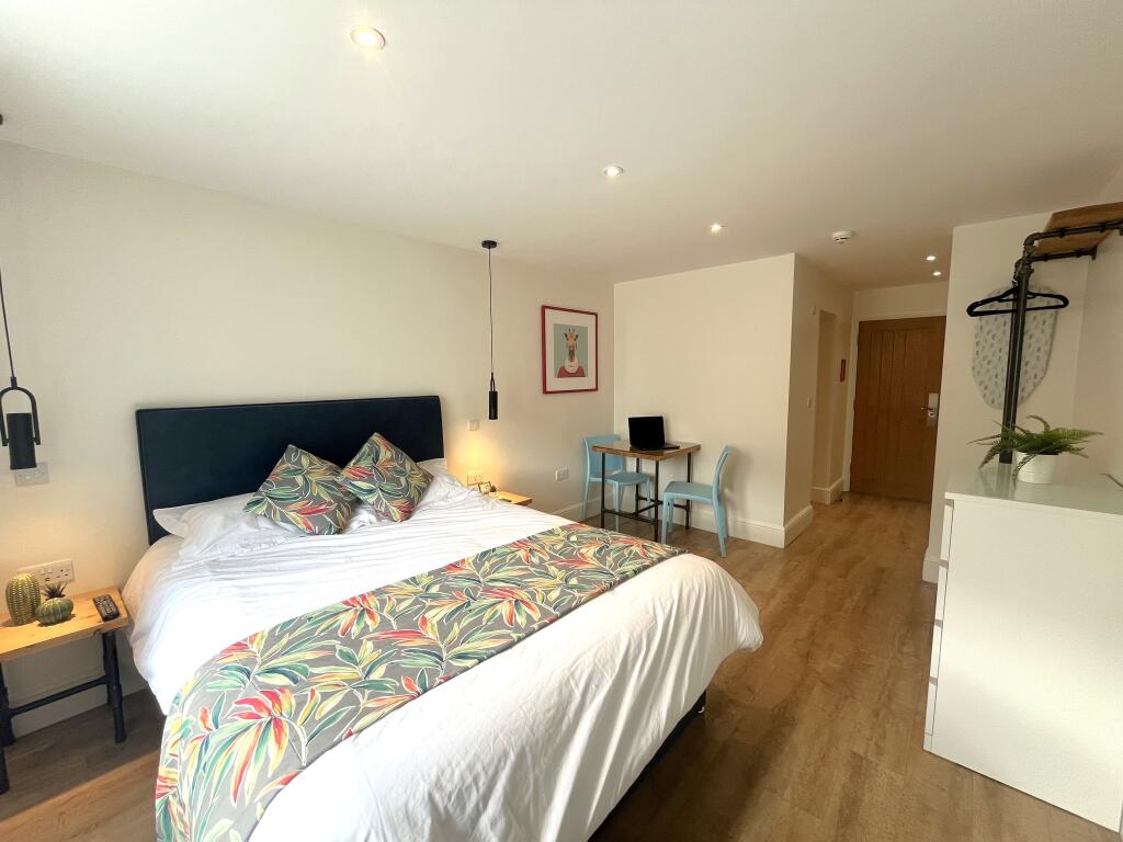 Main image of property: Bridgford Road, West Bridgford 