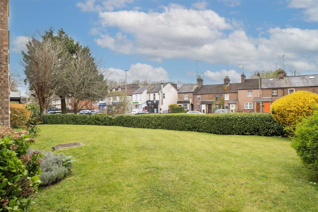 Additional image 11 of Bloomfield Road, Harpenden